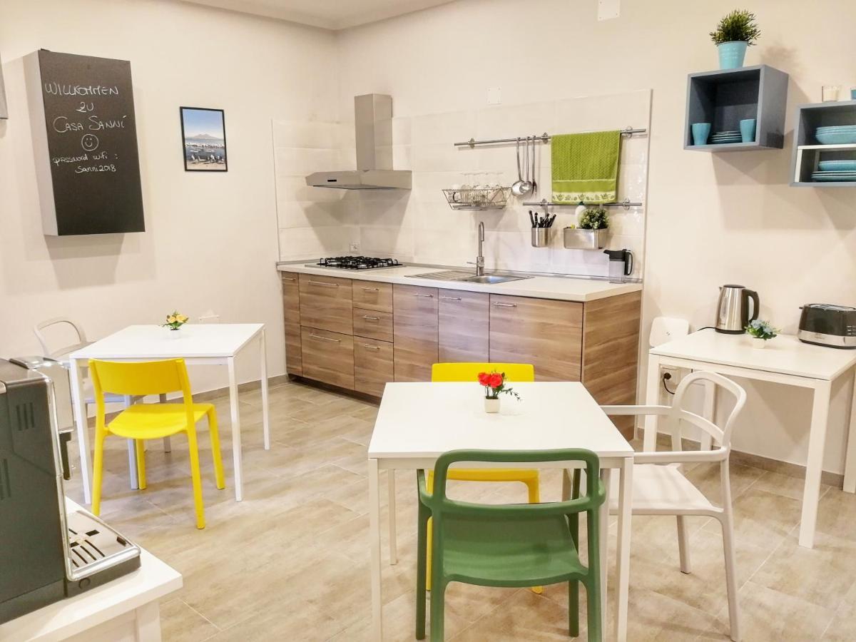 ナポリ Casa Sanni Bed & Breakfast エクステリア 写真